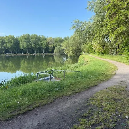 La Maison Du Vivier Face Au Plan D Eau Hébergement de vacances Sin-le-Noble